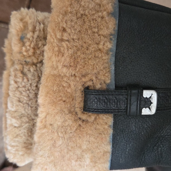 UGG Mens  Leather Insulated Boots - Picture 4 of 12